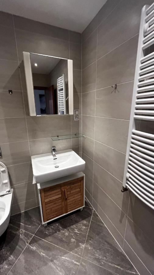 Residence Garden Tower s balkonem, garaz Prag Dış mekan fotoğraf