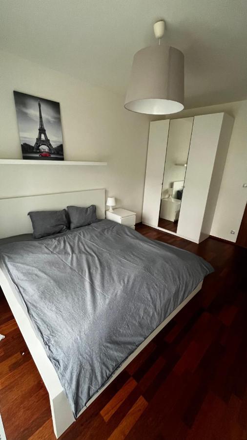 Residence Garden Tower s balkonem, garaz Prag Dış mekan fotoğraf