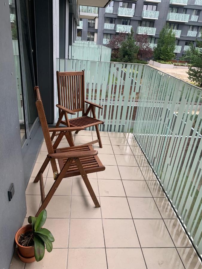 Residence Garden Tower s balkonem, garaz Prag Dış mekan fotoğraf
